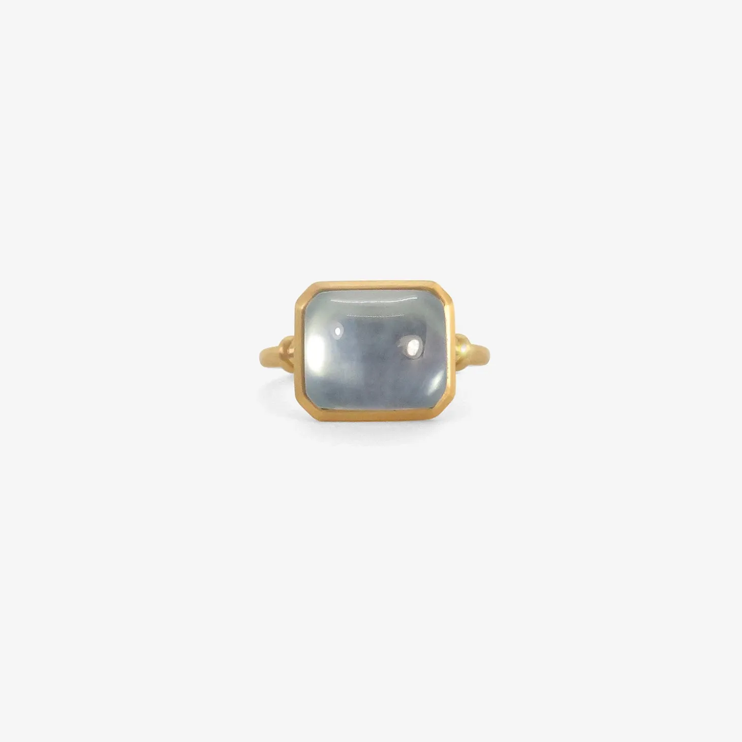 22k & aquamarine capsa ring