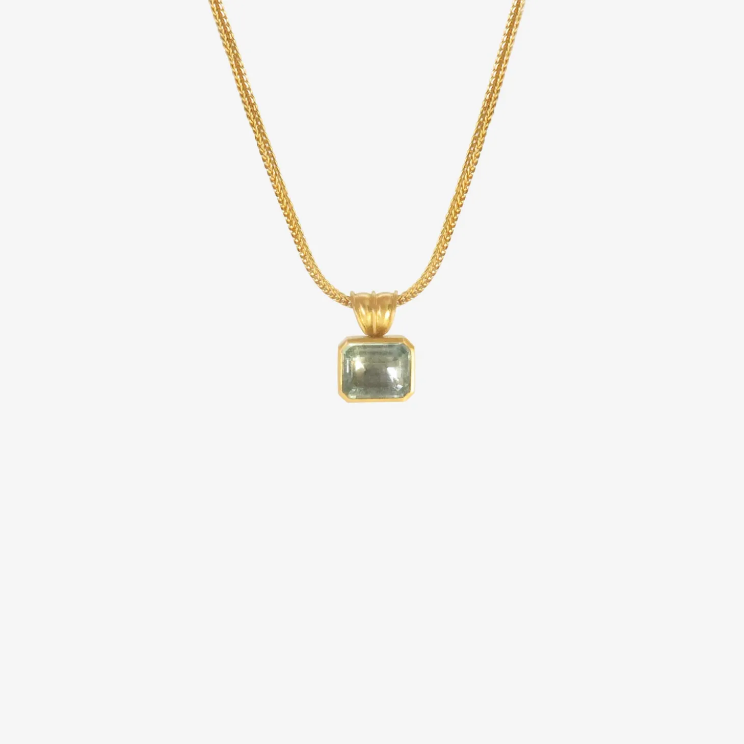 22k & beryl baby block pendant