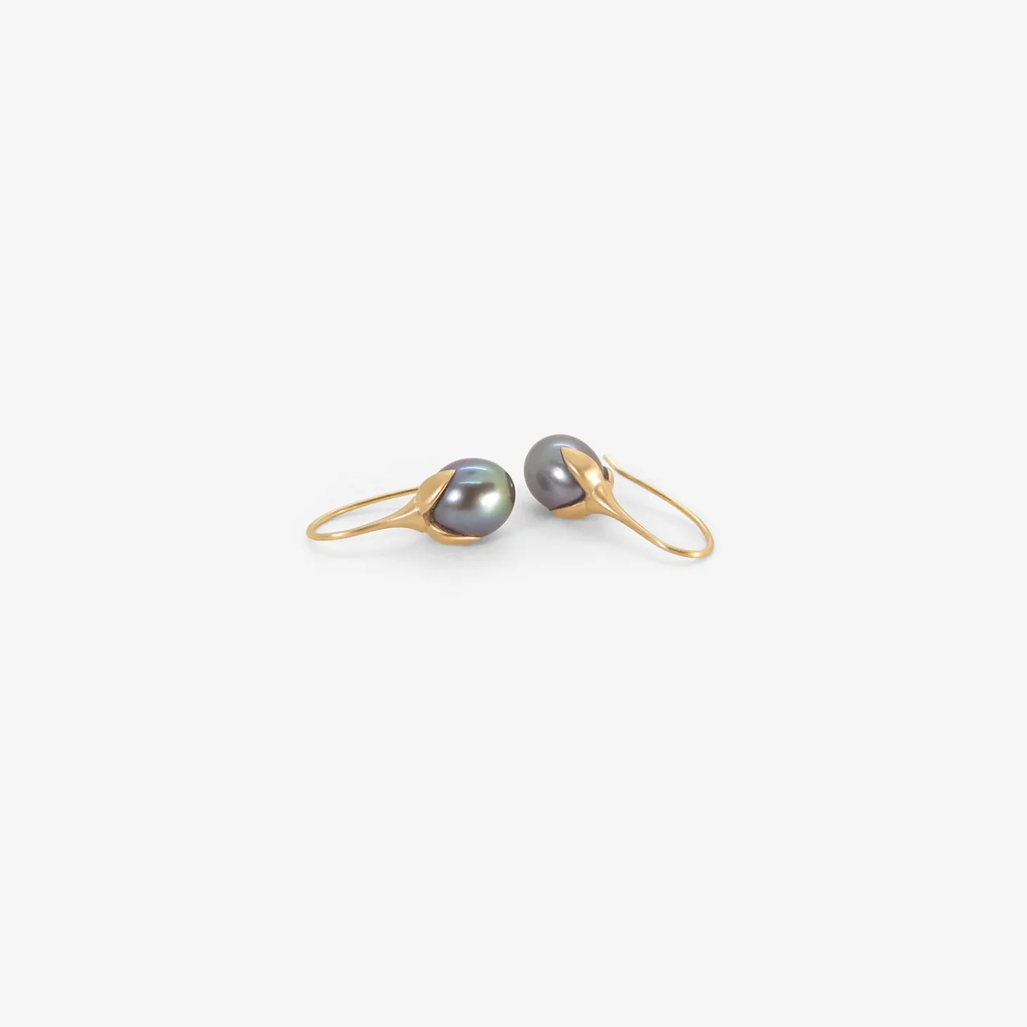 14k & black freshwater pearl eggplant earrings