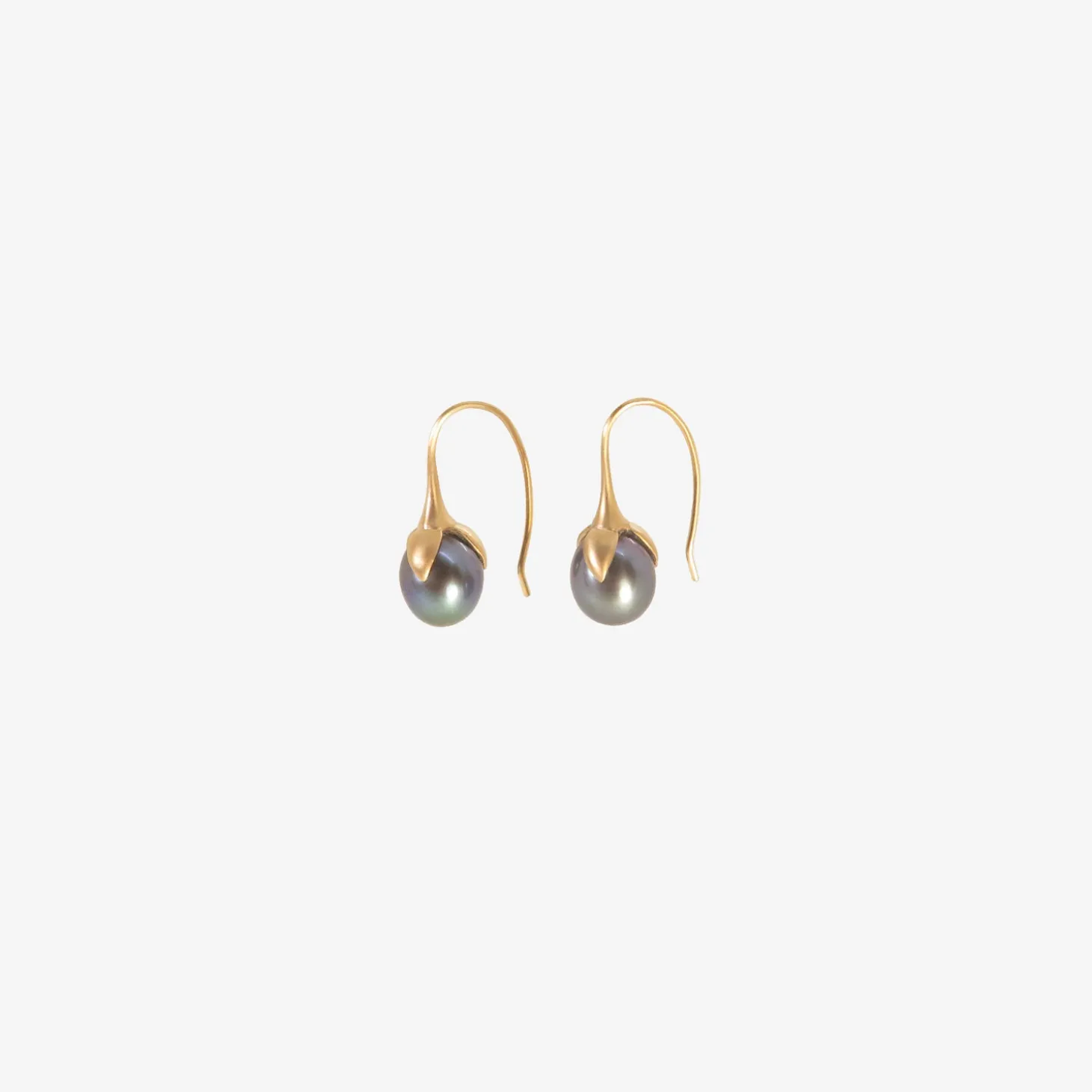 14k & black freshwater pearl eggplant earrings
