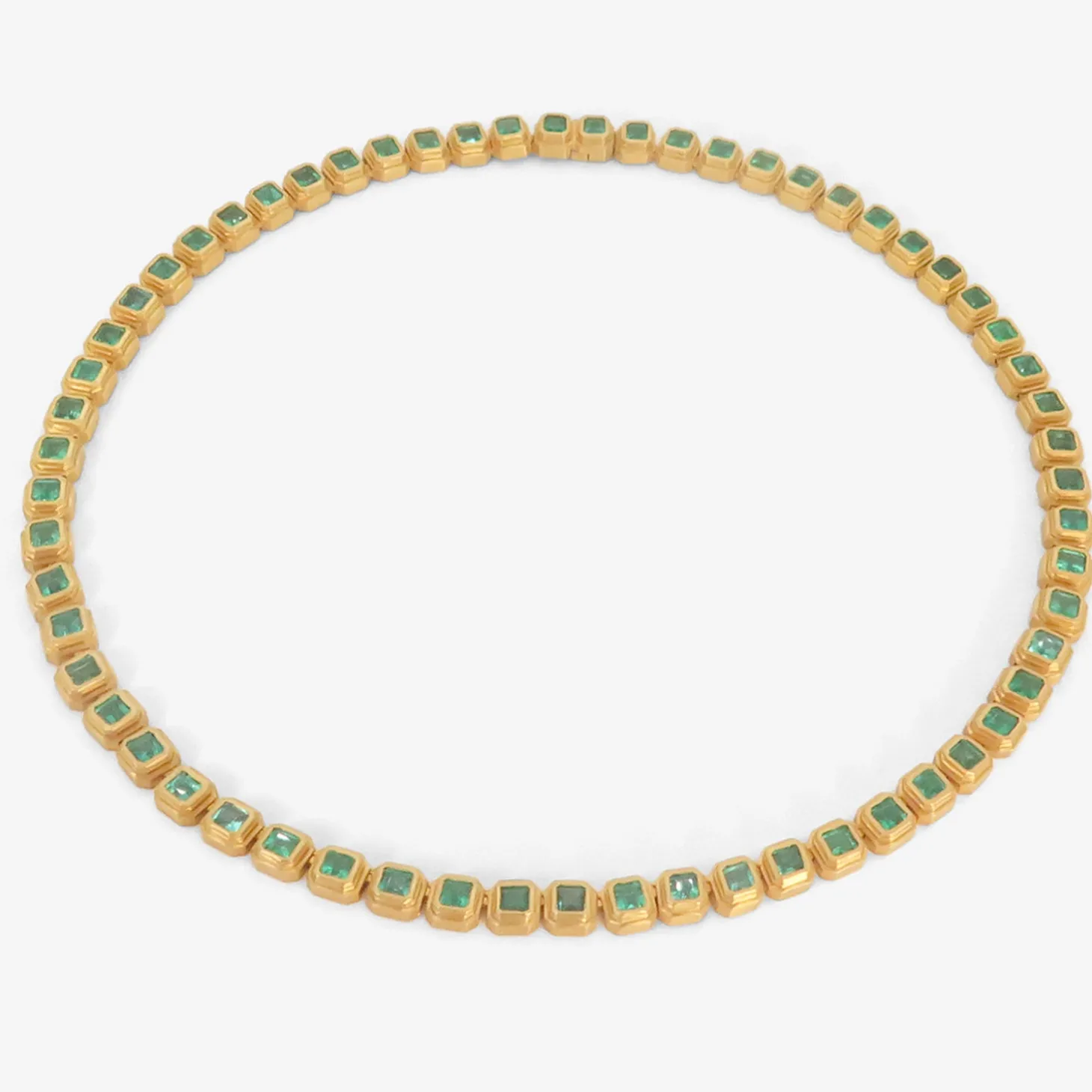 20k & colombian emerald ziggurat eternity necklace, 11.64ct