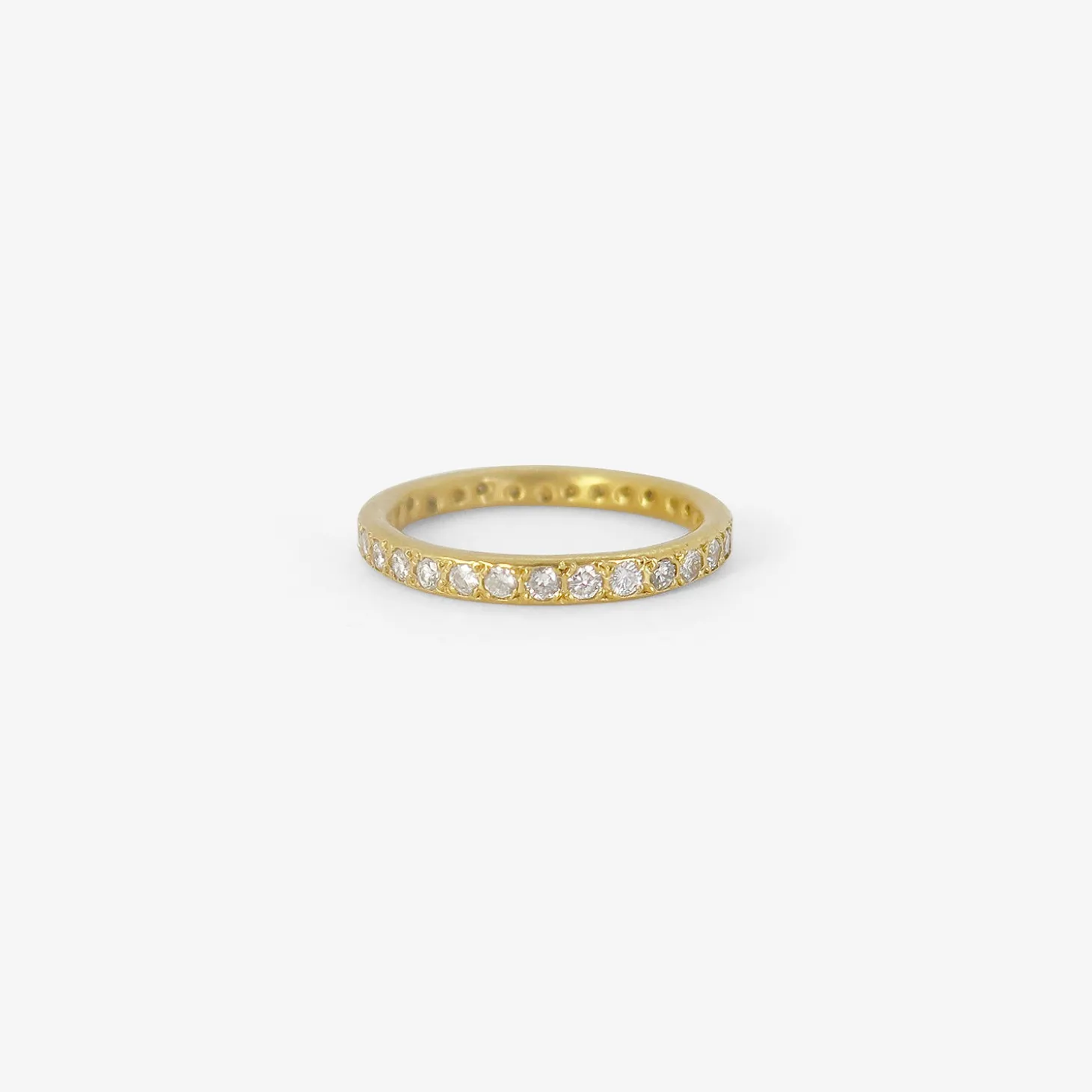 22k & diamond pavé band