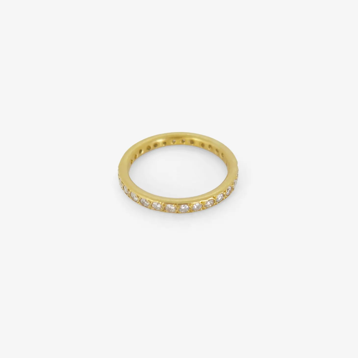 22k & diamond pavé band
