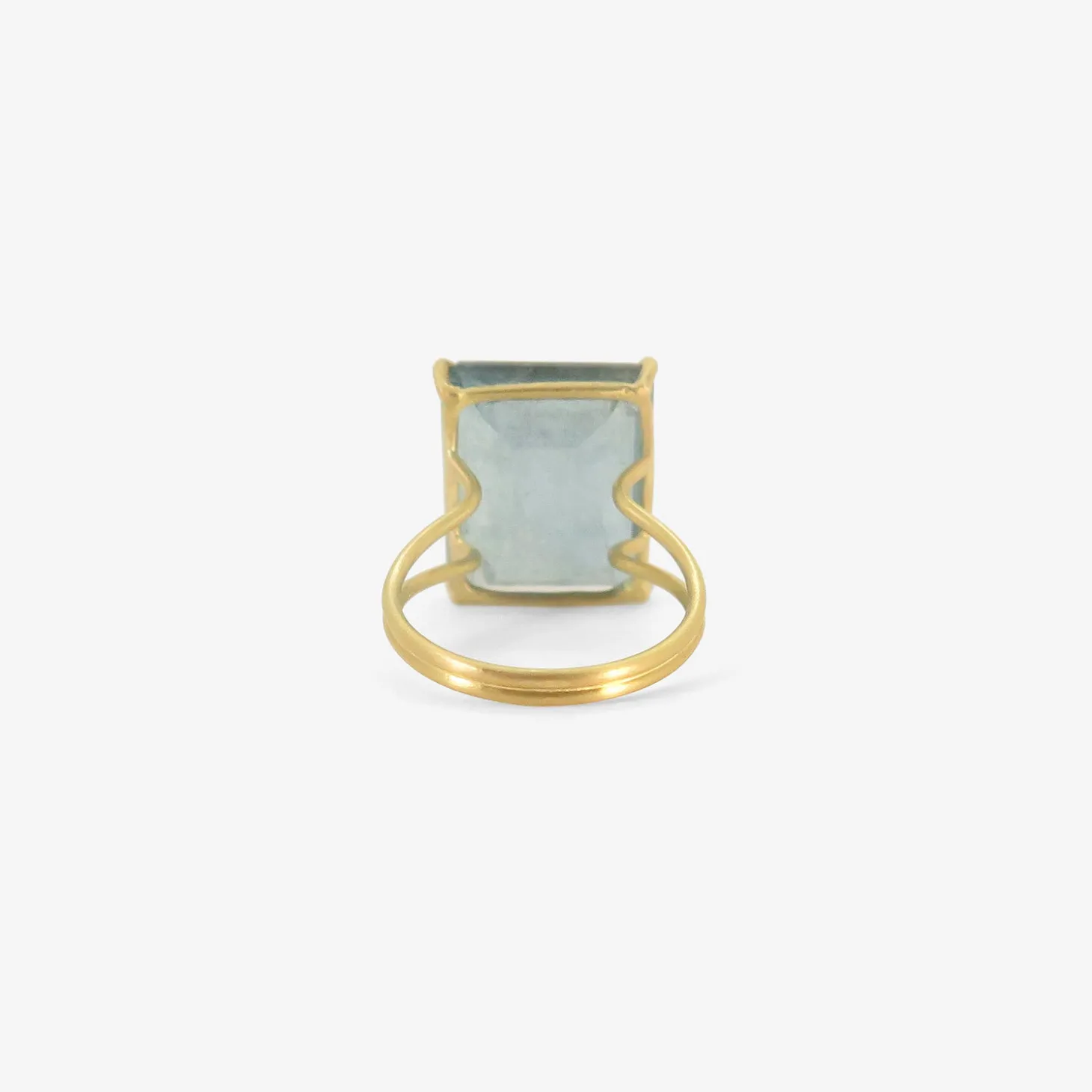 18k & emerald-cut deep blue aquamarine ring