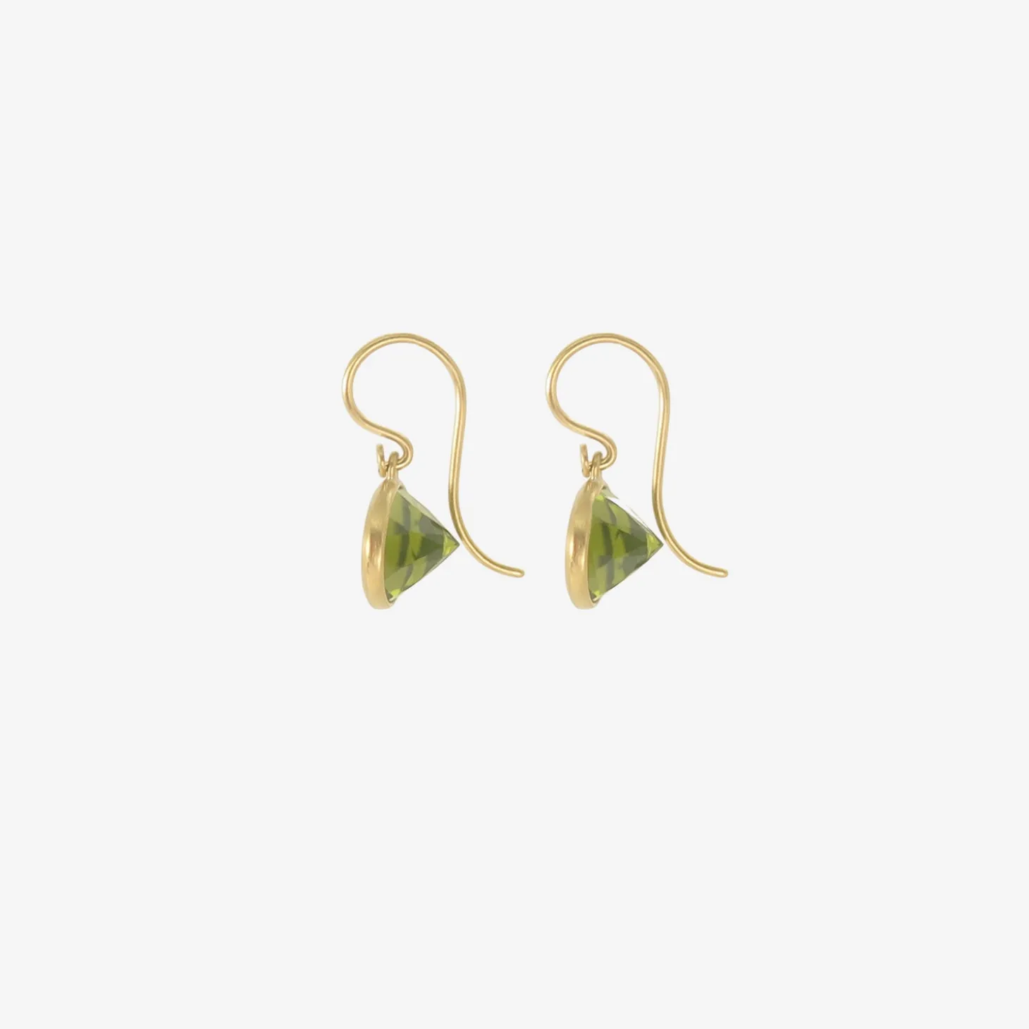 18k & faceted oval peridot drop earrings, 7.42ct