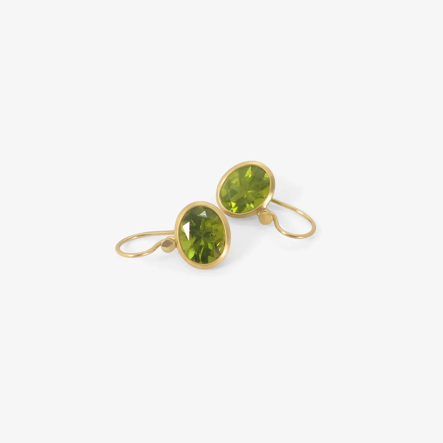 18k & faceted oval peridot drop earrings, 7.42ct