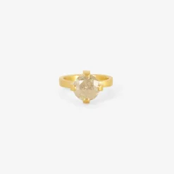 18k & icy brilliant-cut diamond prong set ring, 3.29ct