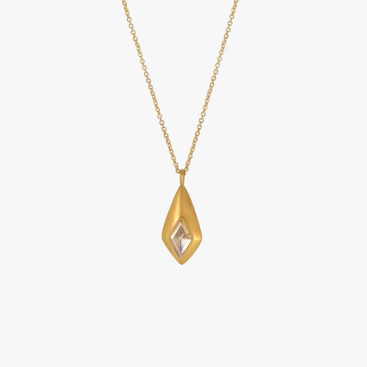 22k & kite-shaped champagne diamond pendant, 2.98ct