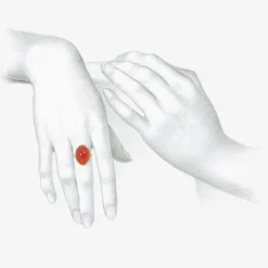 18k & oval cabochon carnelian ring