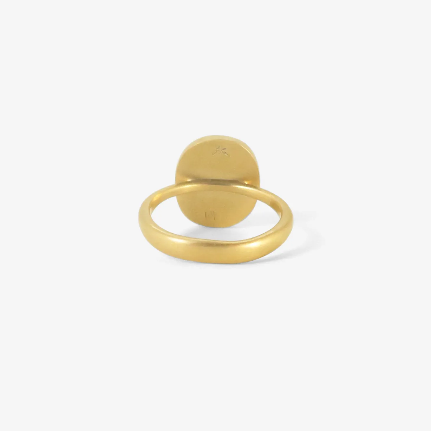 18k & oval pale green tourmaline ring, 9.23ct