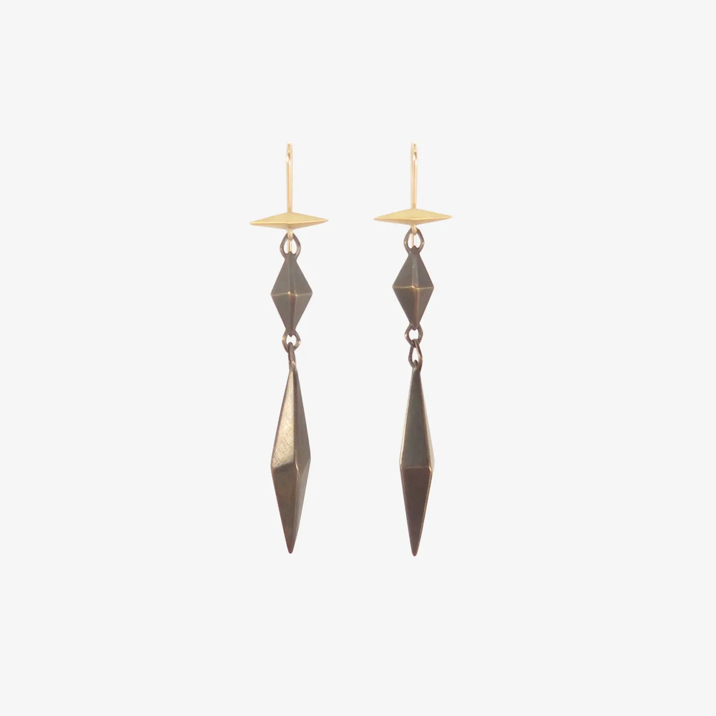 18k & oxidized bronze three-piece chiseled link earrings