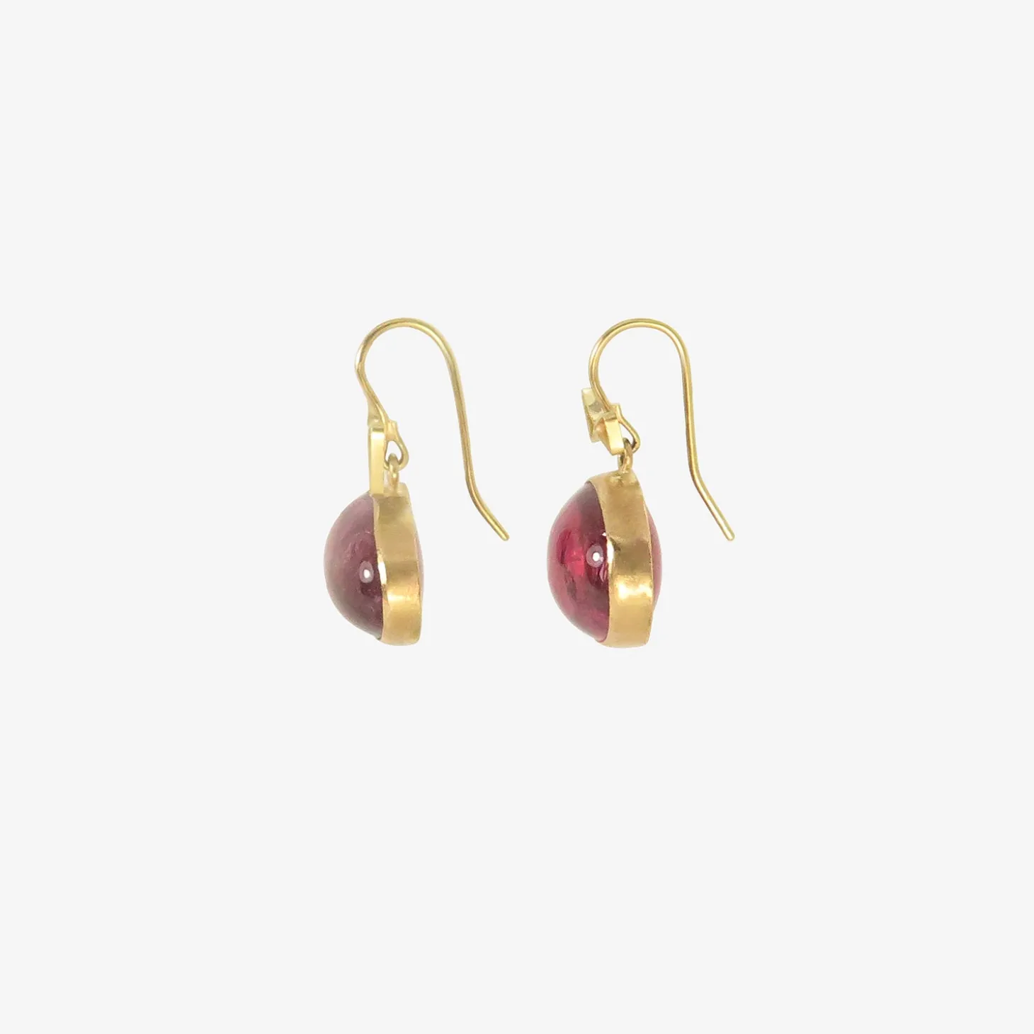 18k & pink tourmaline cabochon earrings with angular bow details, 24.5ct