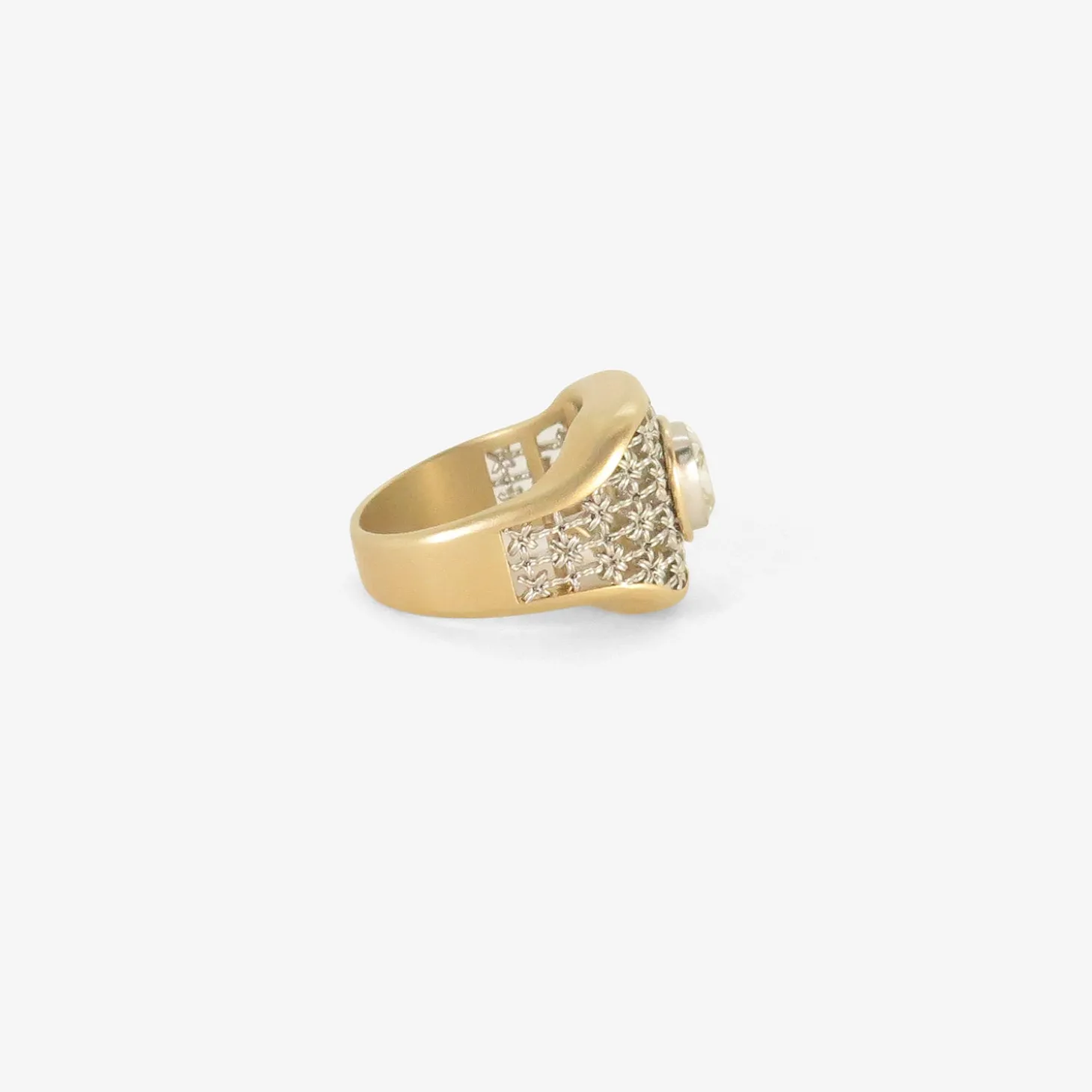 18k & platinum ring with cushion-cut diamond, 1.50ct