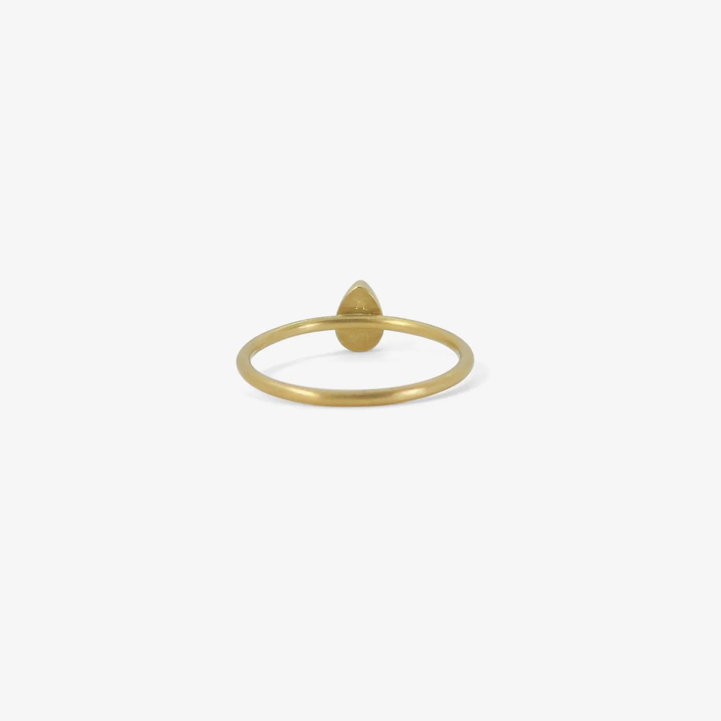 18k & tiny pear-shaped yellow sapphire ring