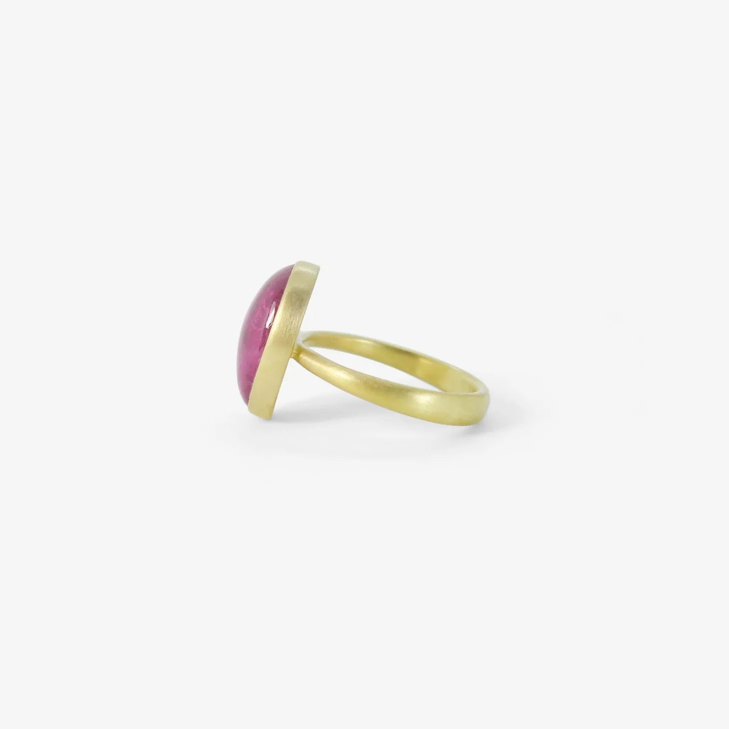 18k & vibrant pink tourmaline ring, 7.23ct