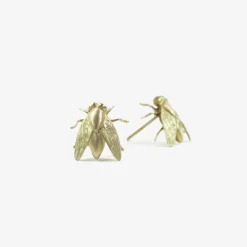 18k flies on posts