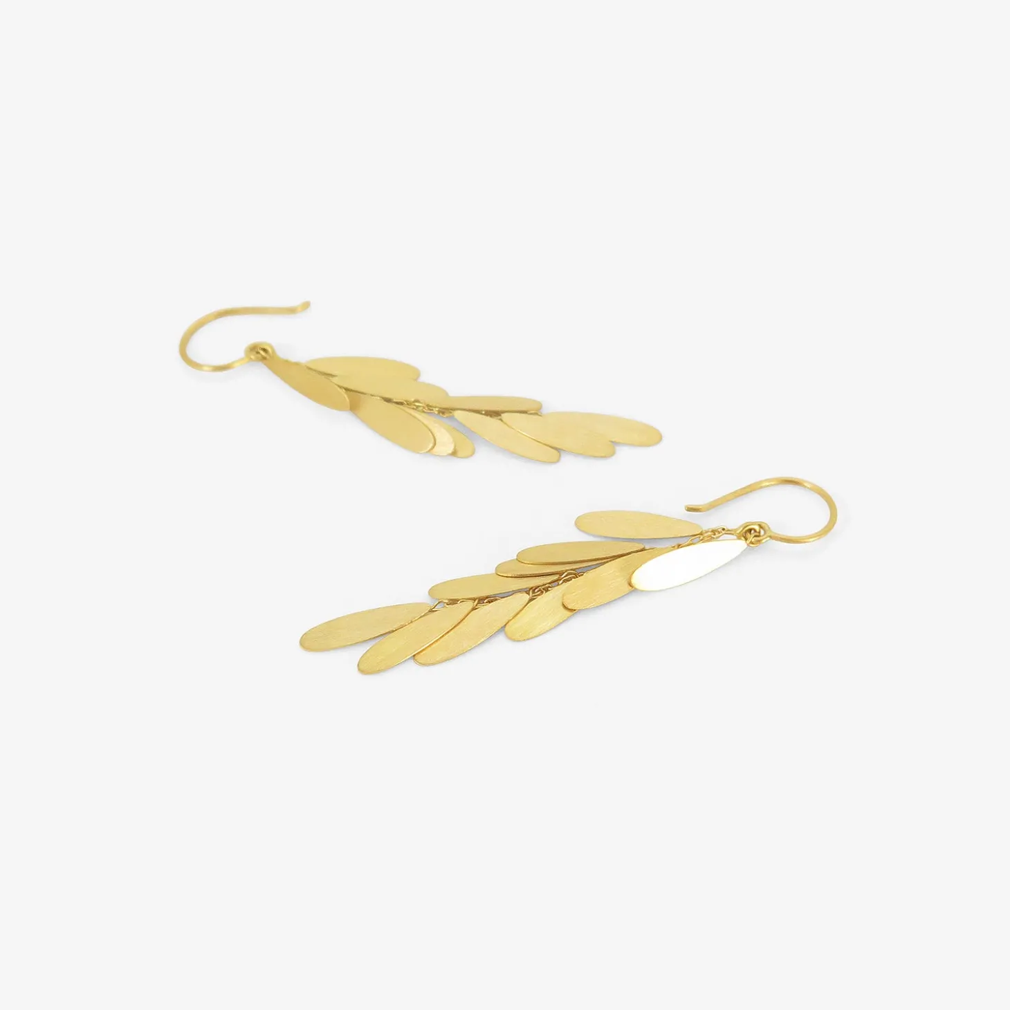 18k long daisy earrings