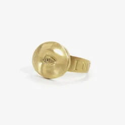 10k love token eye ring – “invigilare” – to watch over
