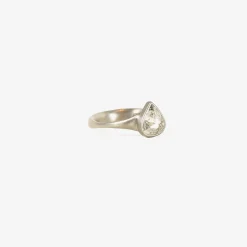 18k palladium & pear shaped clear diamond ring, 0.98ct