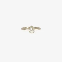 18k palladium & pear-shaped foggy white diamond ring, 0.95ct