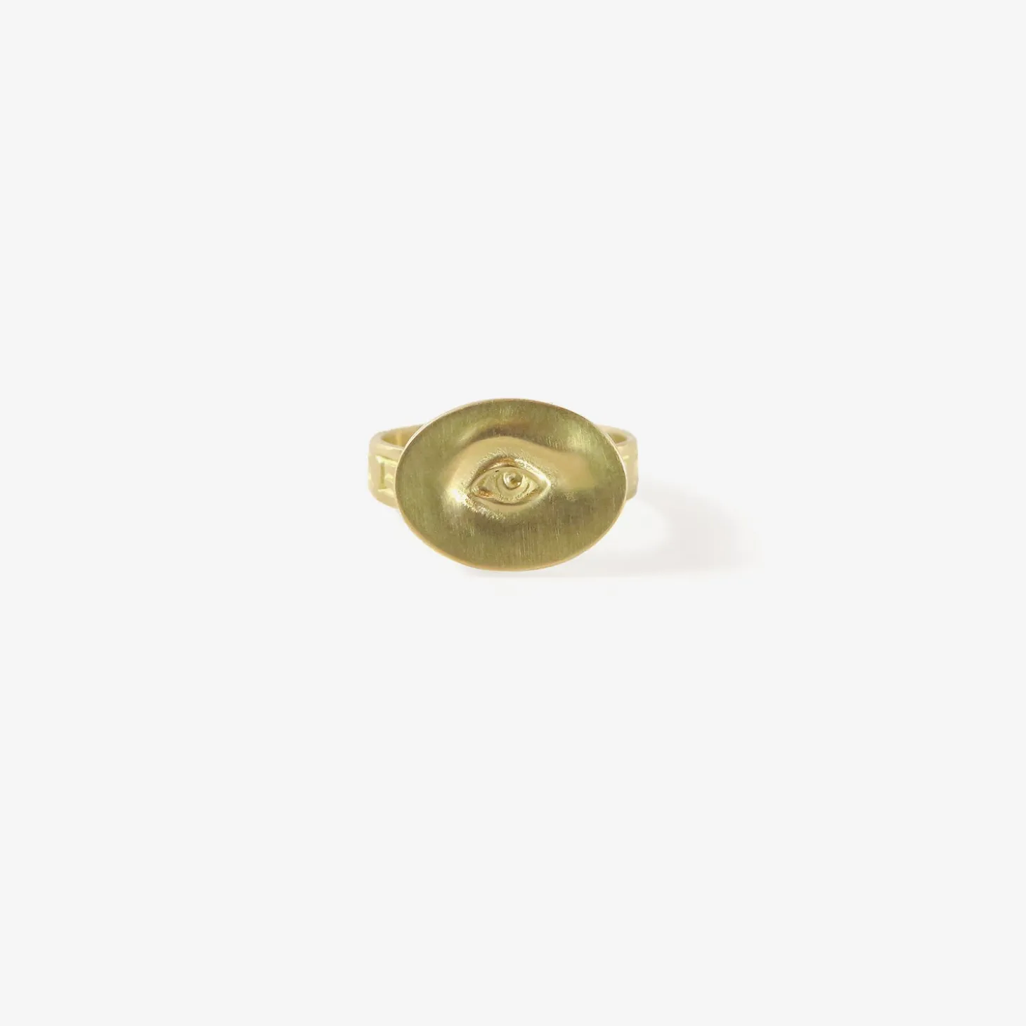 18k small eye love token ring – ‘invigilare’ – to watch over