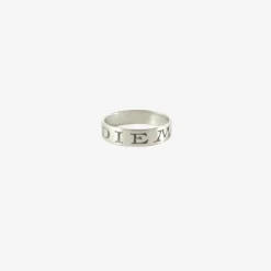 14k white gold latin inscription band – ‘carpe diem’ – seize the day