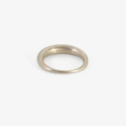 14k white gold ring, size 7