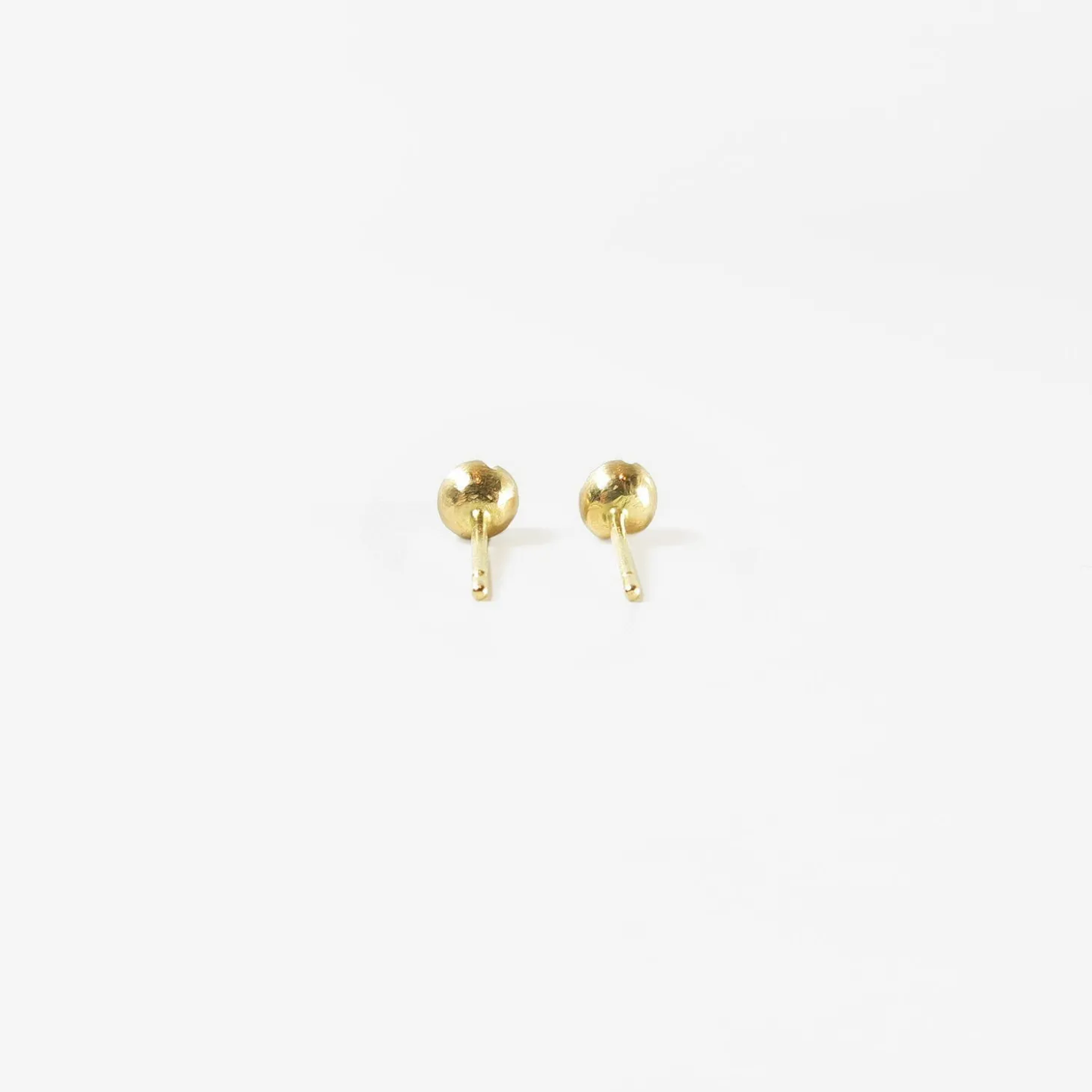 14k yellow gold & diamond medium blossom studs
